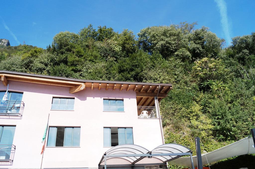Ferienwohnung Residenza Andrea Olga Laglio Zimmer foto
