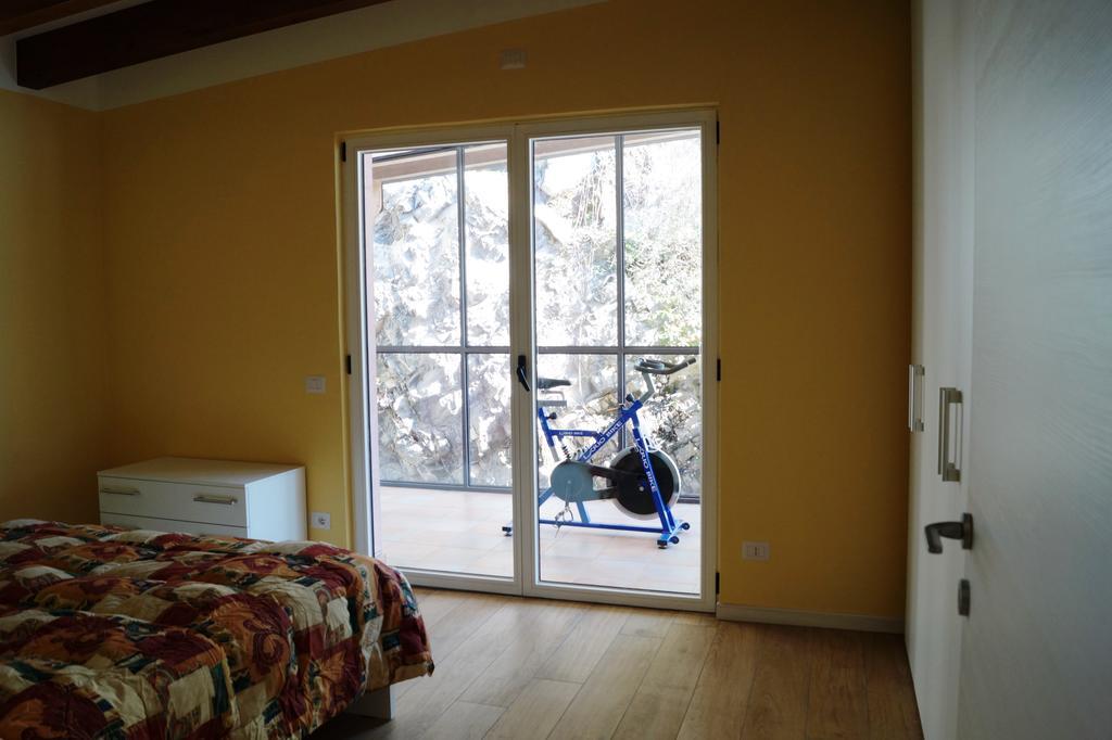 Ferienwohnung Residenza Andrea Olga Laglio Zimmer foto