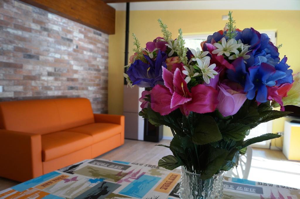 Ferienwohnung Residenza Andrea Olga Laglio Zimmer foto