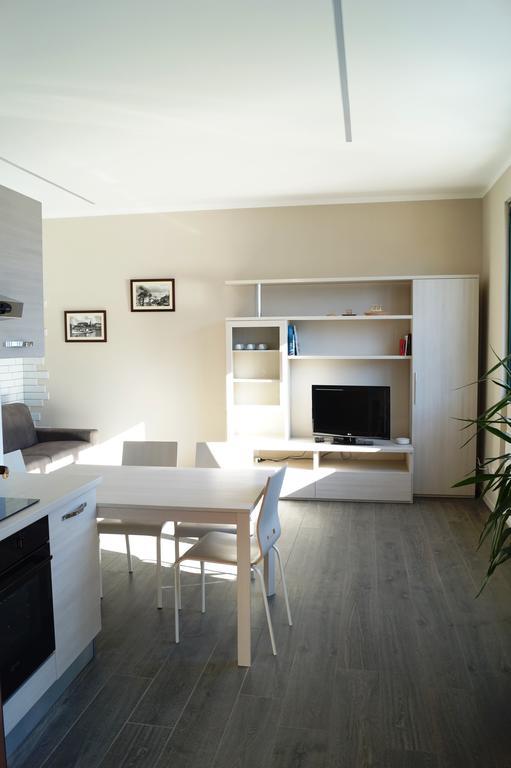 Ferienwohnung Residenza Andrea Olga Laglio Zimmer foto